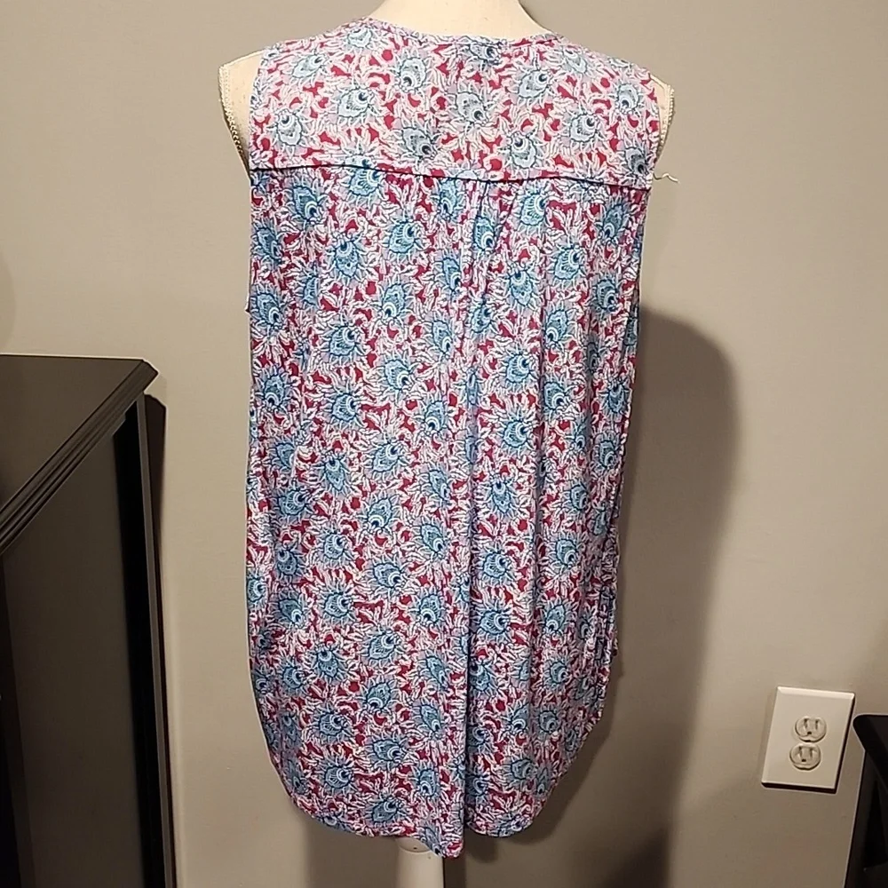 LOFT Floral V-Neck Sleeveless Blouse Size Large PTP 23in. Length 25/28 In - Picture 5 of 7